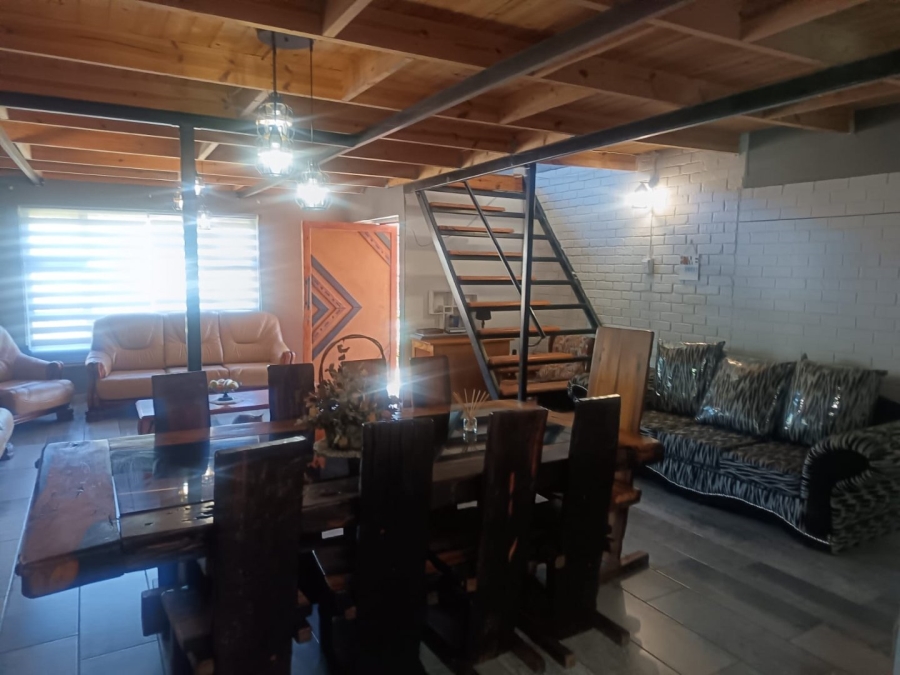 4 Bedroom Property for Sale in Herlear Northern Cape